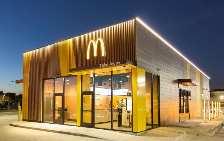 McDonald's lança novo conceito de restaurante automatizado projetado por UXUS