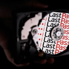 LastPass diz que o computador doméstico do funcionário foi hackeado e o cofre corporativo levado
