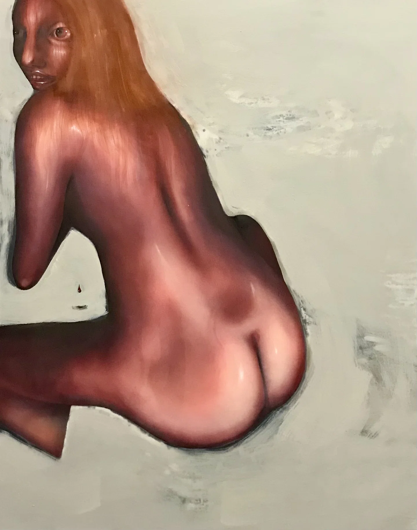Explorando as profundezas da experiência humana com as pinturas figurativas de Elsa Rouy