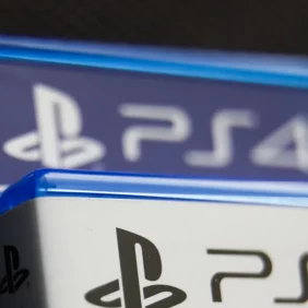 Sony está removendo a integração Twitter/X dos consoles PlayStation